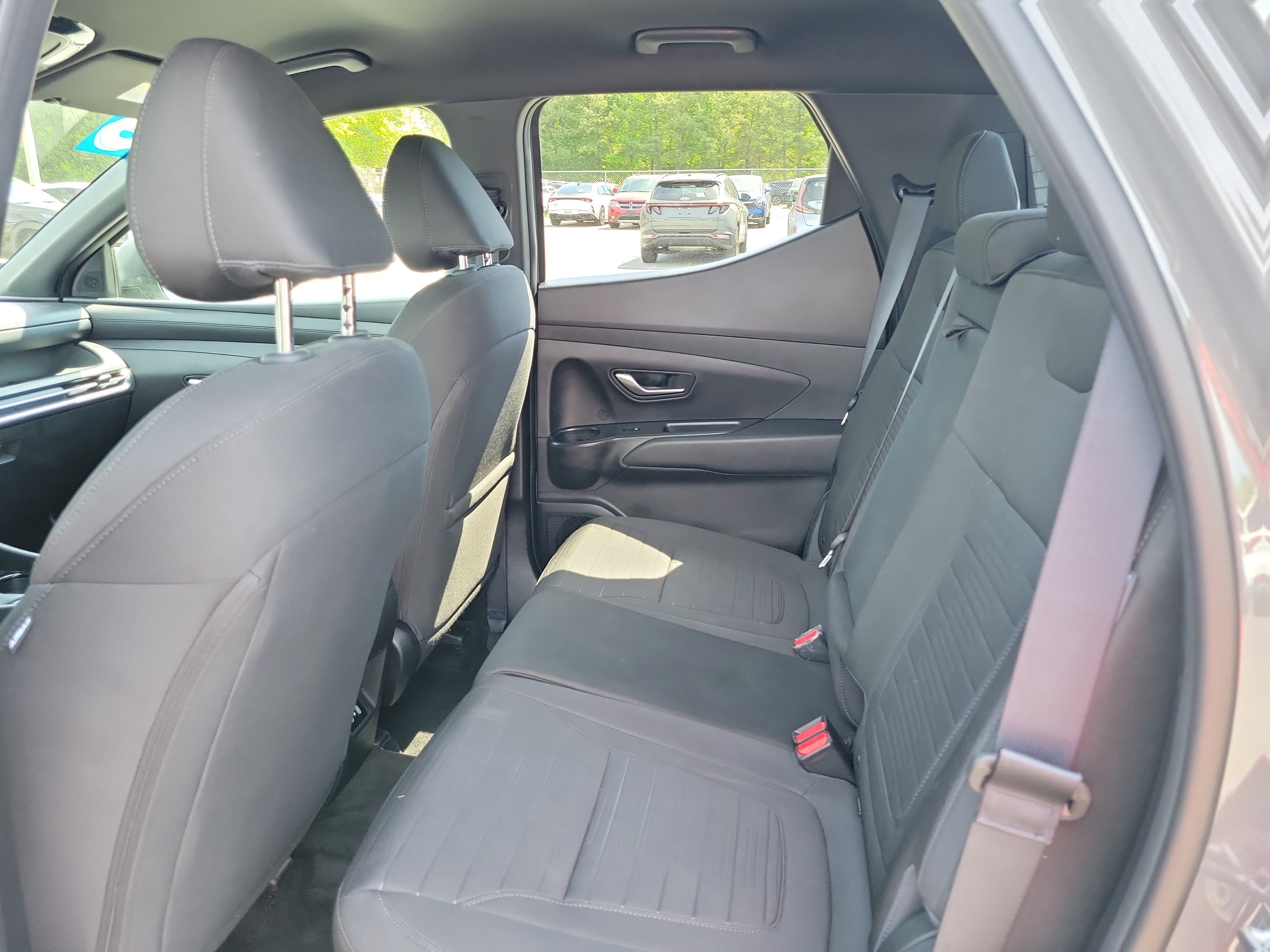 Used 2025 Hyundai Santa Cruz SE image 10