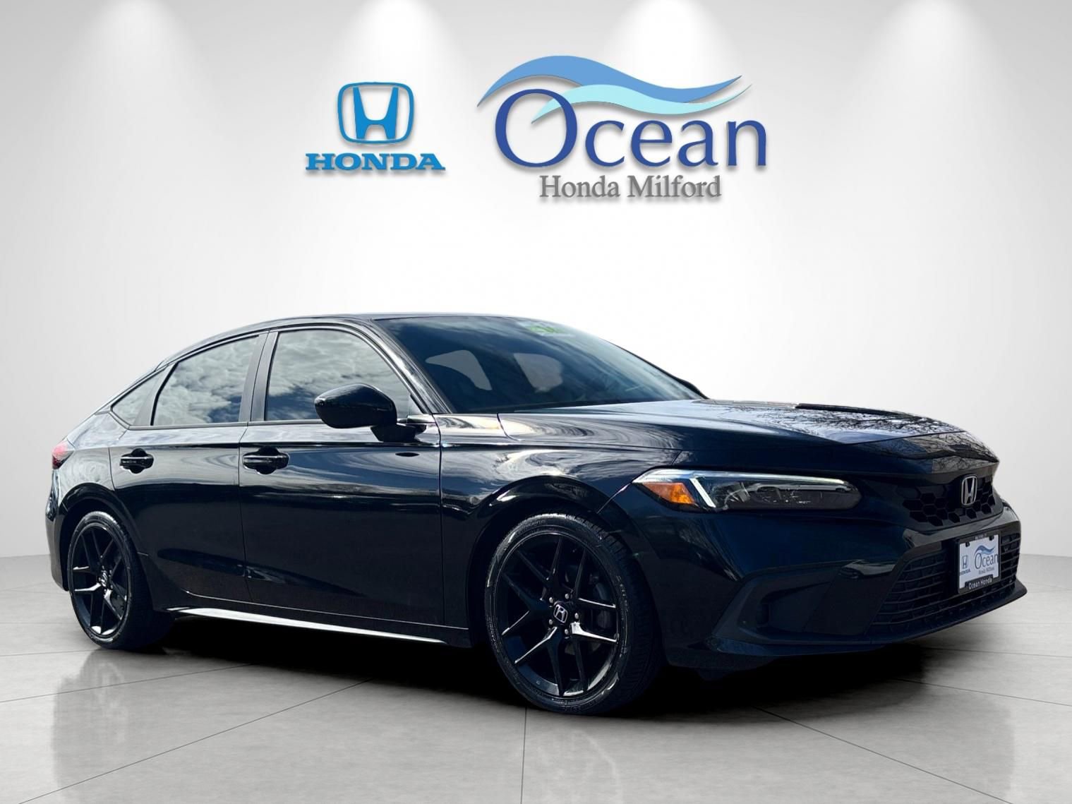 Used 2023 Honda Civic Sport image 1