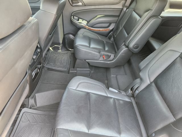 Used 2020 Chevrolet Tahoe Premier w/ Premier 6.2L Value Package AWD/4WD image 28