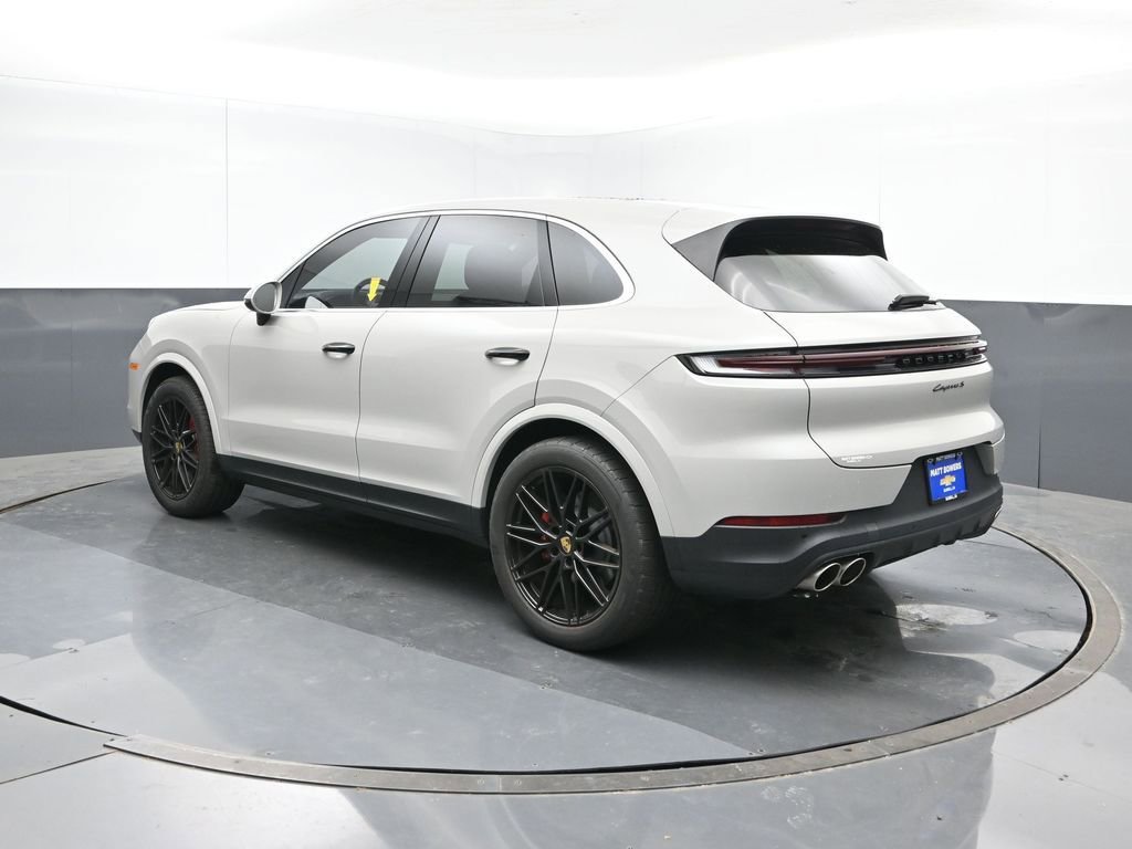 Used 2024 Porsche Cayenne S image 4