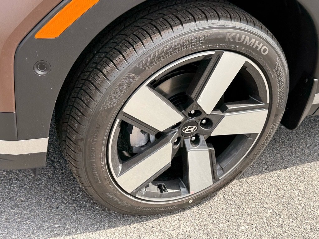 New 2025 Hyundai Santa Fe Limited image 28