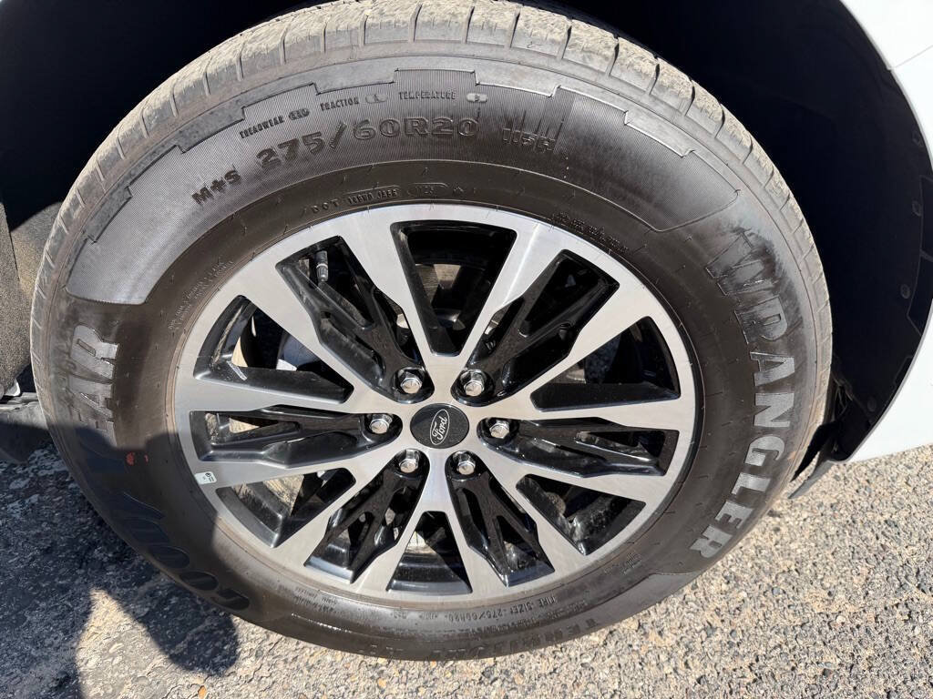 Used 2025 Ford Expedition Max Platinum AWD/4WD image 70