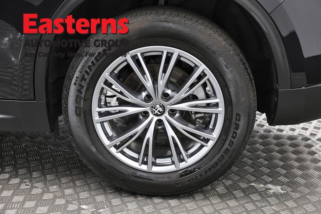 Used 2024 Alfa Romeo Stelvio Sprint image 33