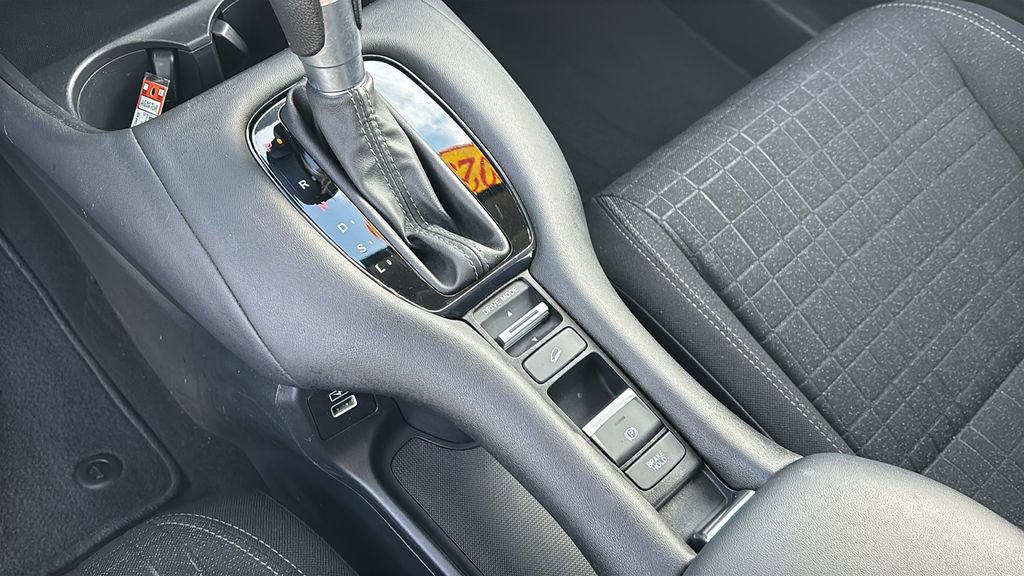 Certified 2023 Honda HR-V LX image 21