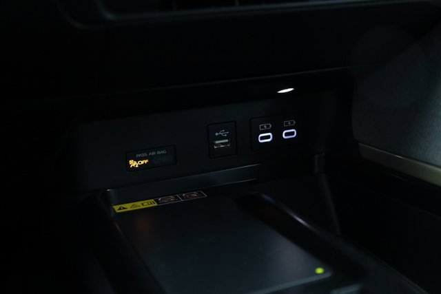 Used 2025 Toyota Camry LE image 20