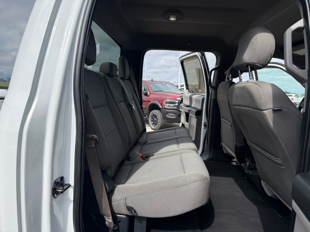 Used 2019 Ford F250 XLT w/ Snow Plow Prep Package image 17