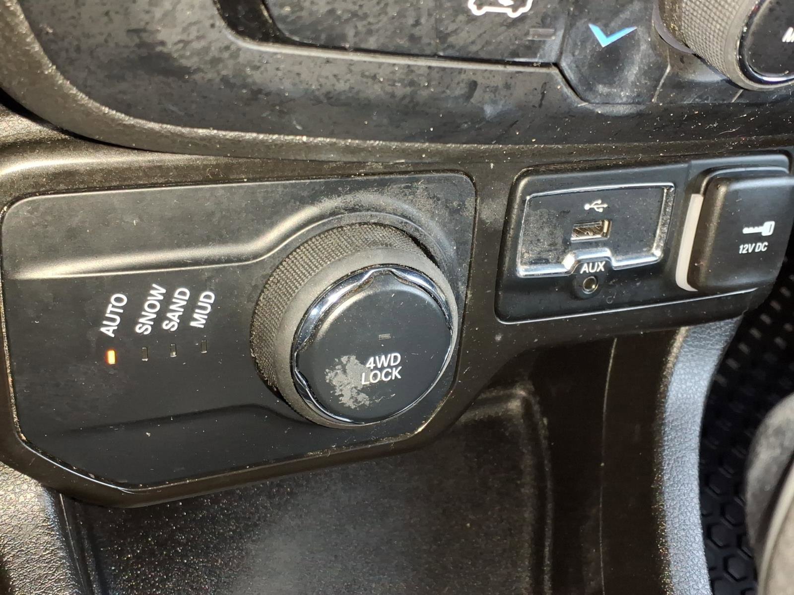 Used 2022 Jeep Renegade Latitude w/ Convenience Group image 23