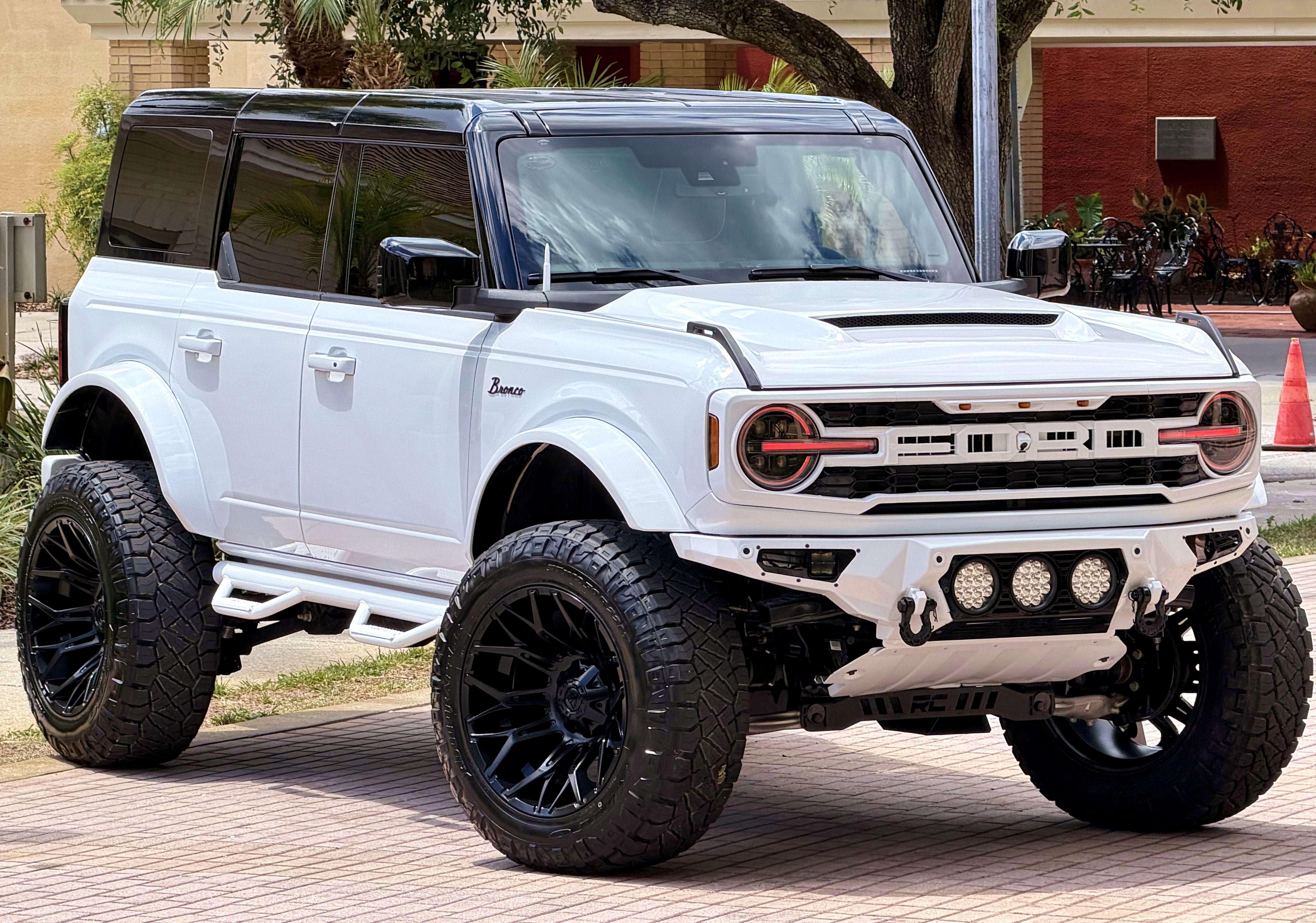 Used 2026 Ford Bronco Outer Banks AWD/4WD image 4
