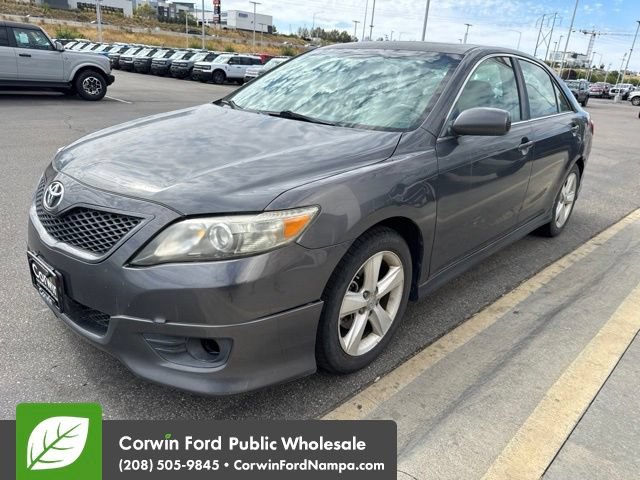 Used 2011 Toyota Camry SE w/ SE Extra-Value Pkg #1 FWD image 3