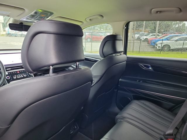 Used 2025 Genesis GV80 2.5T Standard AWD/4WD image 13
