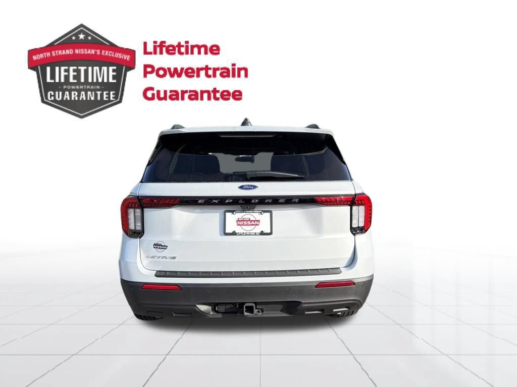 Used 2026 Ford Explorer Active RWD image 4