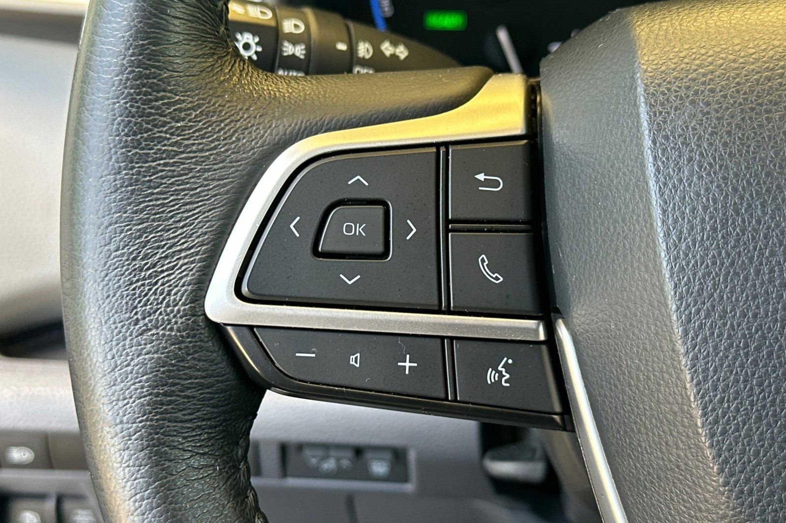 Certified 2022 Toyota Sienna XLE FWD image 30