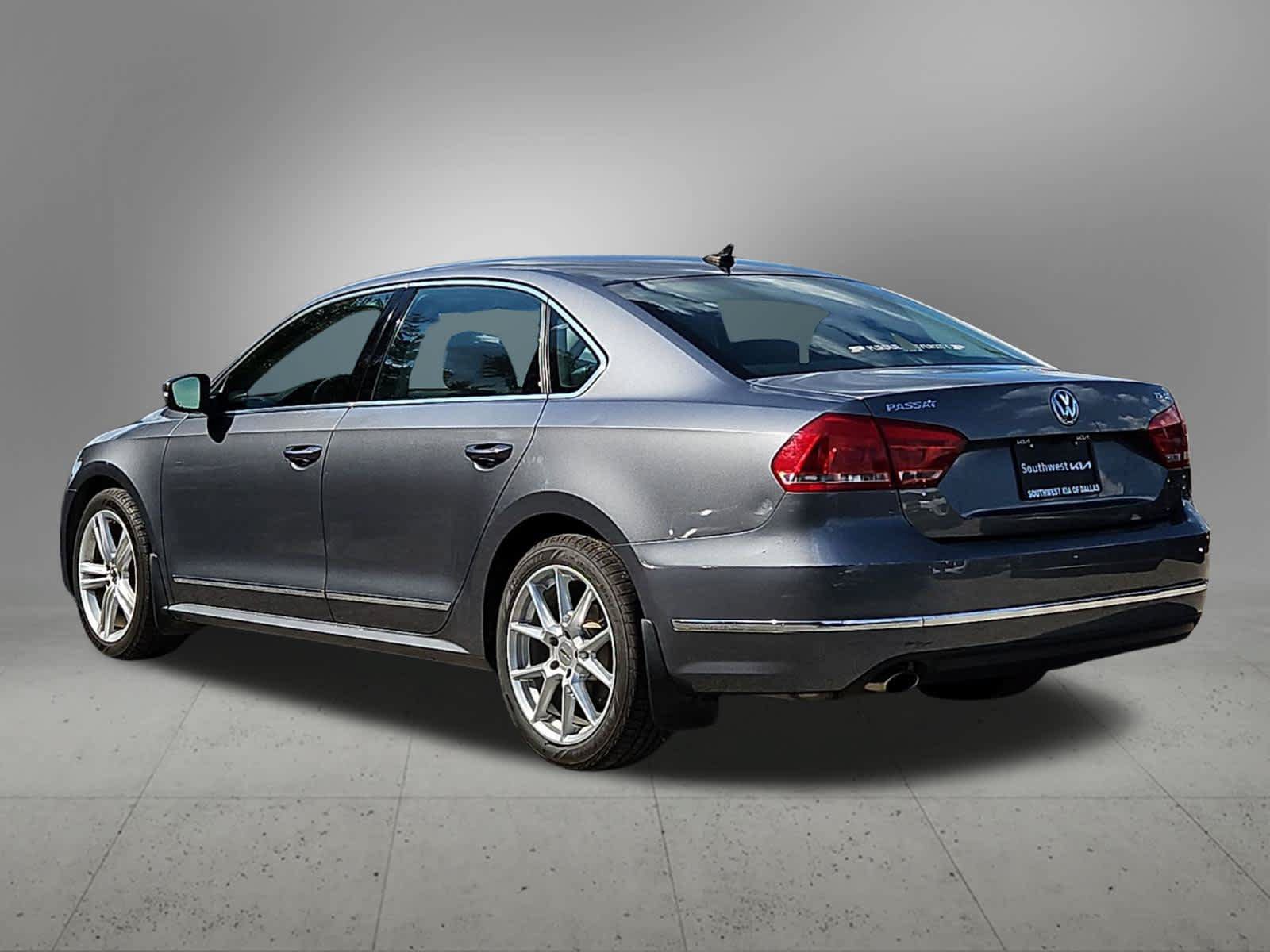 Used 2015 Volkswagen Passat 1.8T SE FWD image 4