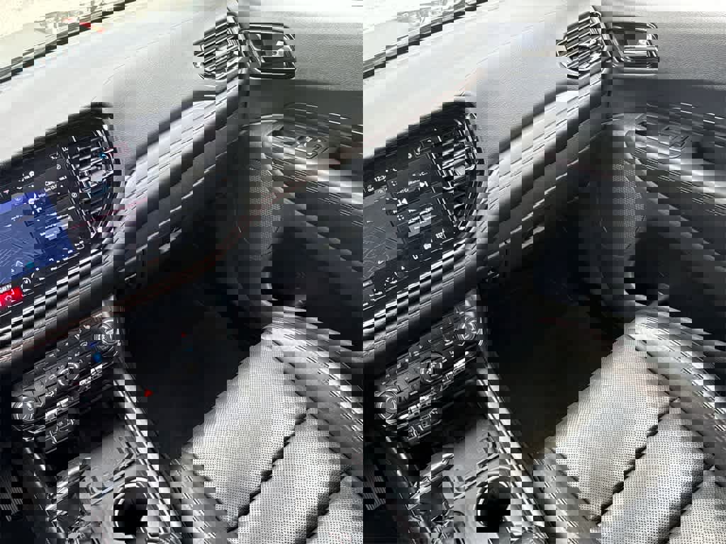 Used 2021 Dodge Durango R/T image 23