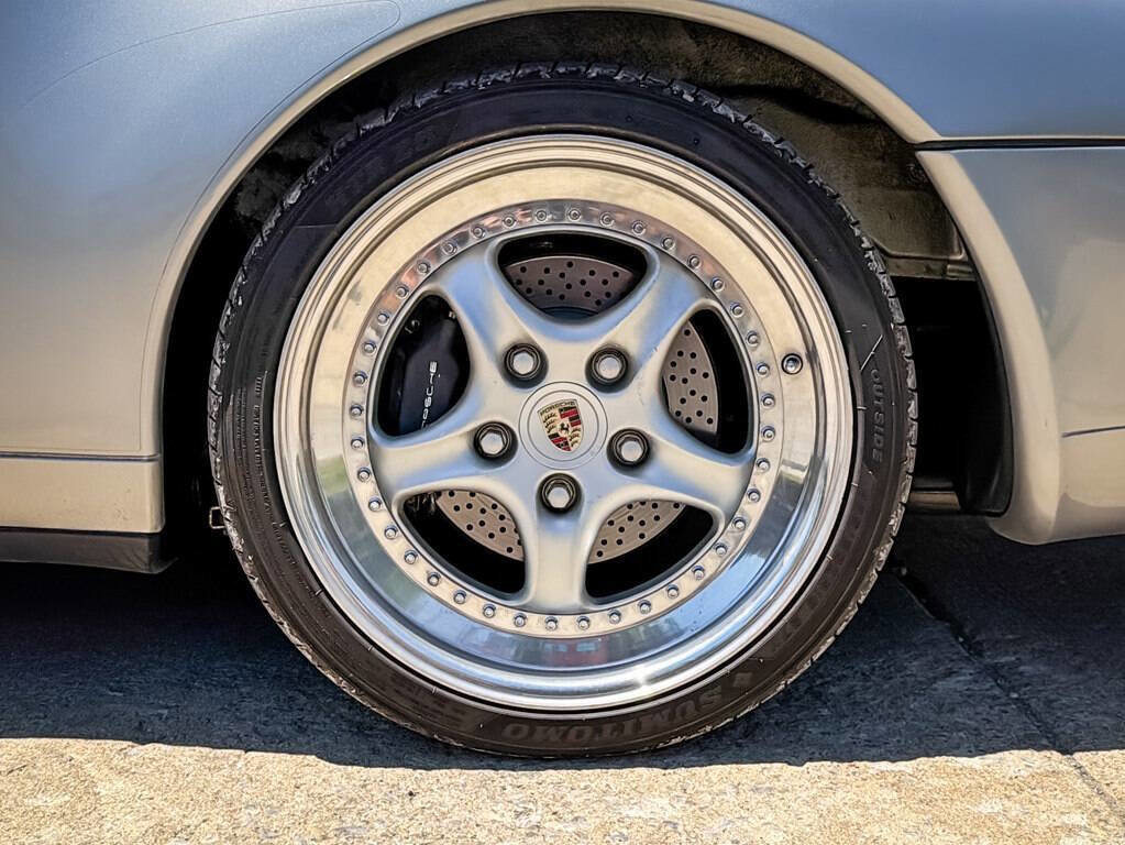 Used 1997 Porsche 911 Carrera RWD image 6
