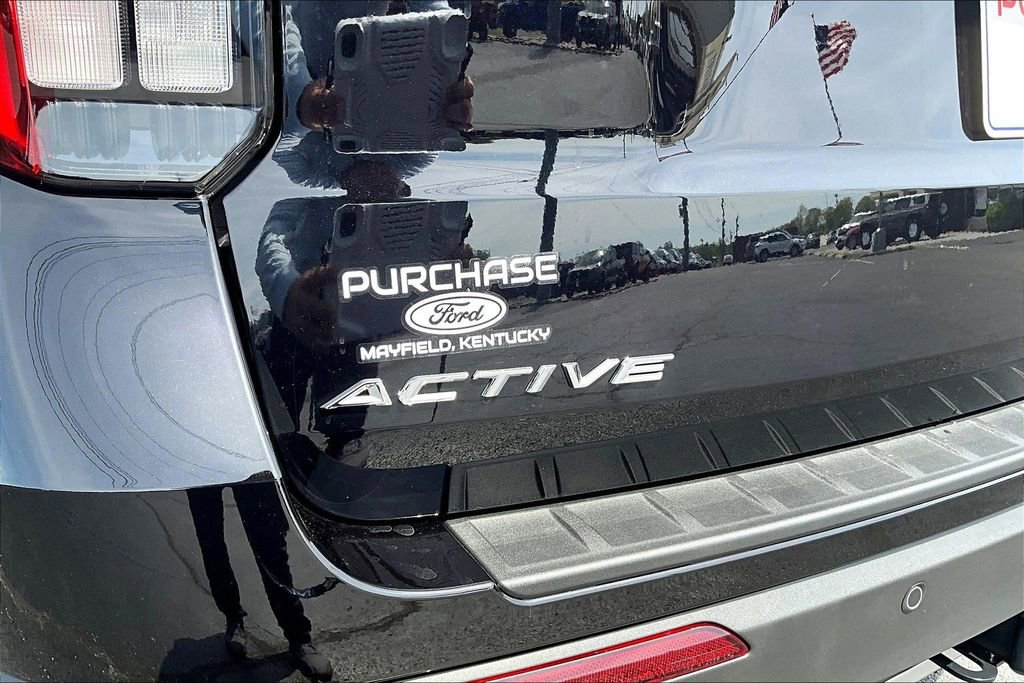 New 2026 Ford Explorer Active RWD image 9
