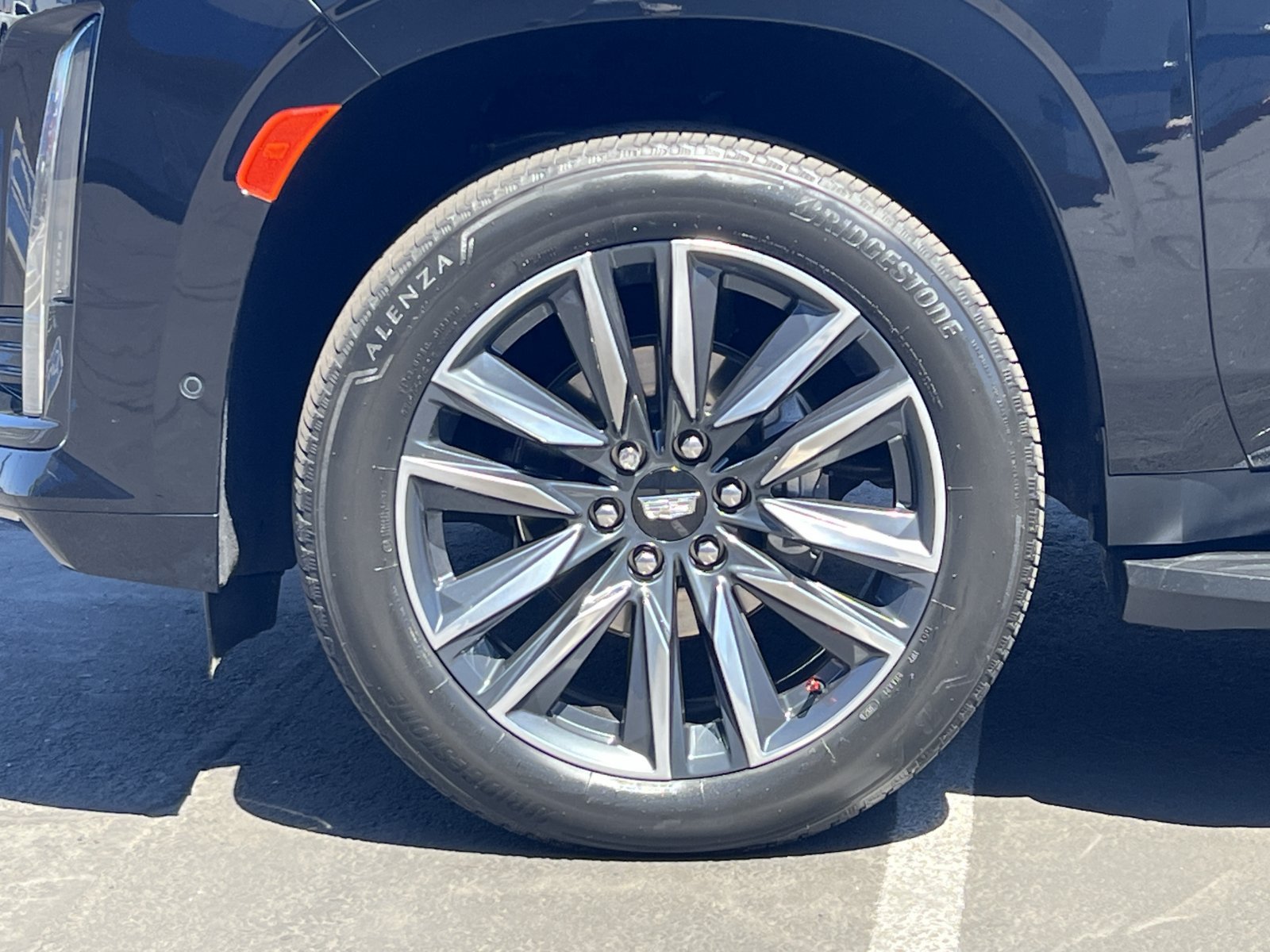 Used 2022 Cadillac Escalade Sport AWD/4WD image 26
