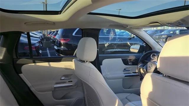 Certified 2025 Mercedes-Benz GLA 250 image 16