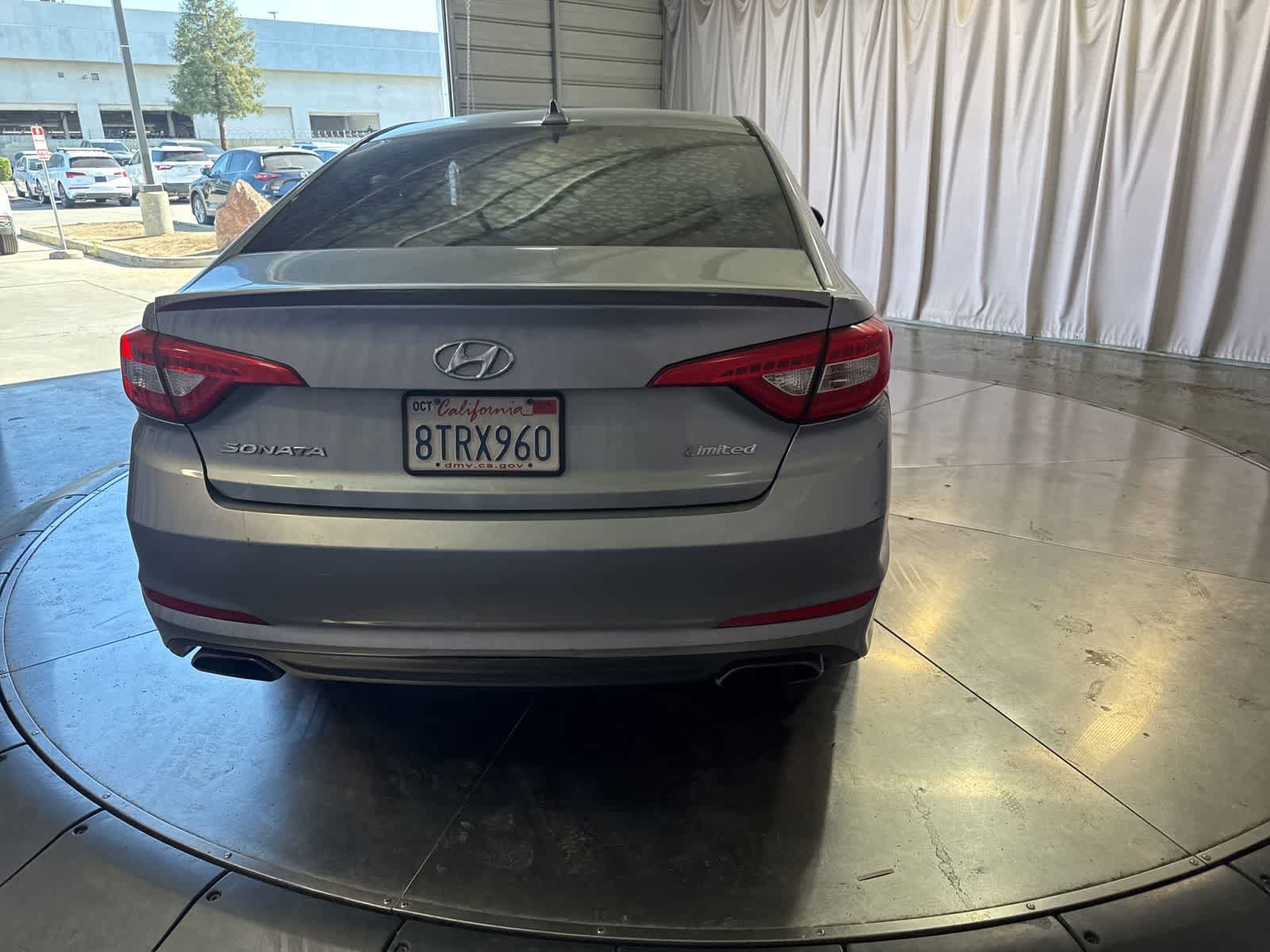 Used 2016 Hyundai Sonata Limited w/ Cargo Package FWD image 6