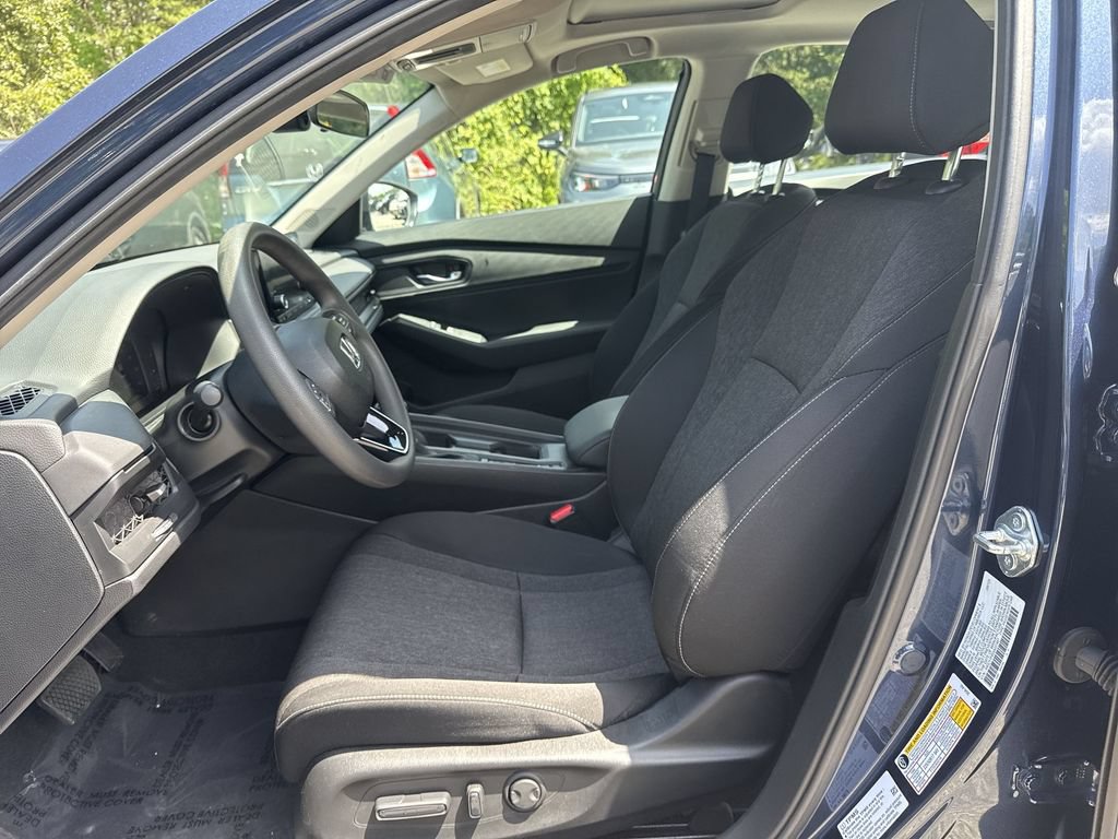 Used 2025 Honda Accord SE image 13