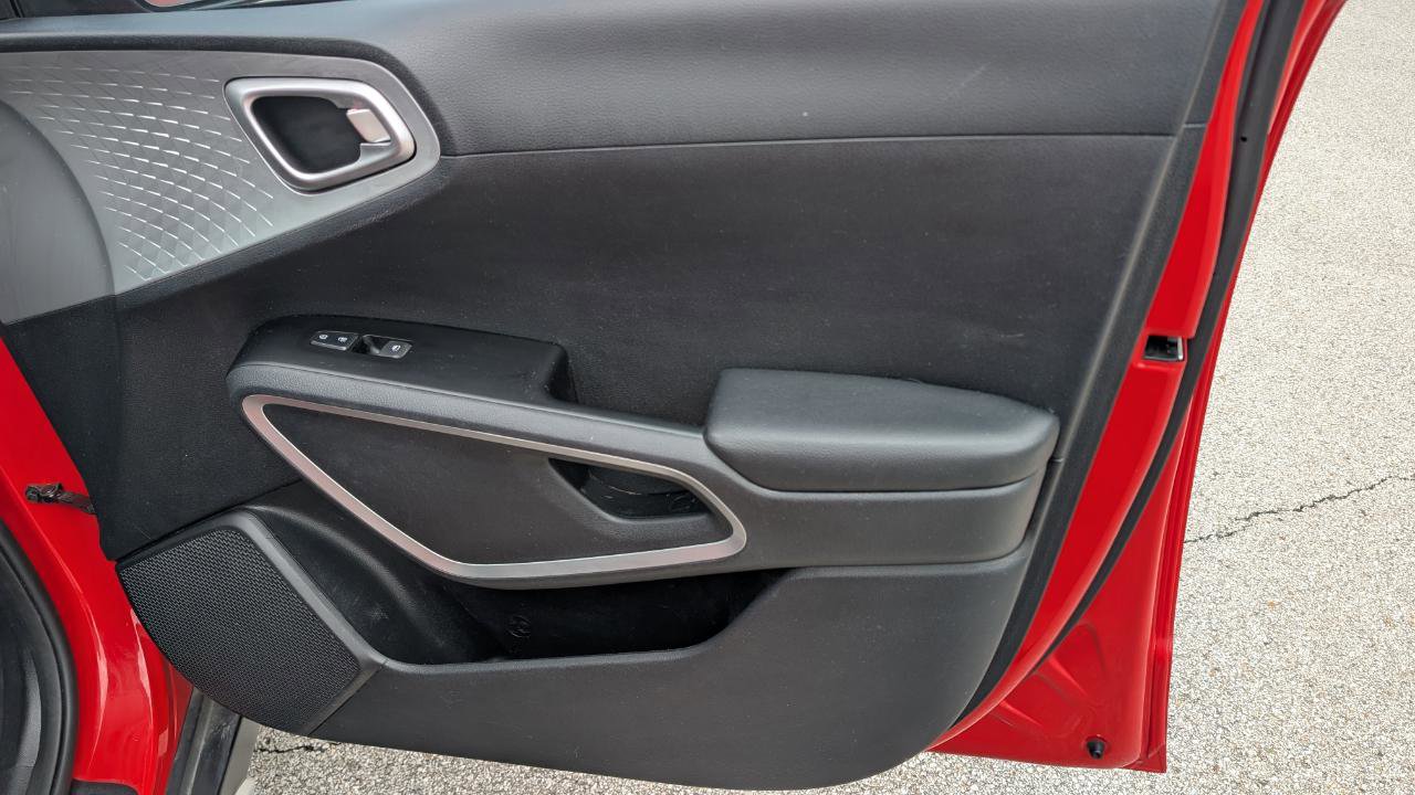 Used 2020 Kia Soul X-Line FWD image 22
