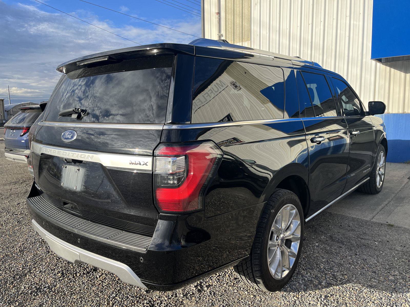 Used 2019 Ford Expedition Max Platinum AWD/4WD image 6