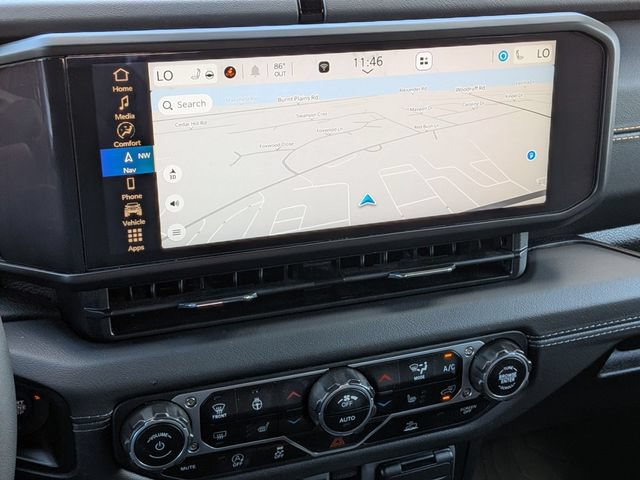Certified 2024 Jeep Wrangler Unlimited Sahara w/ Technology Group AWD/4WD image 25