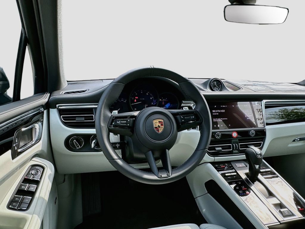 New 2026 Porsche Macan AWD/4WD image 25