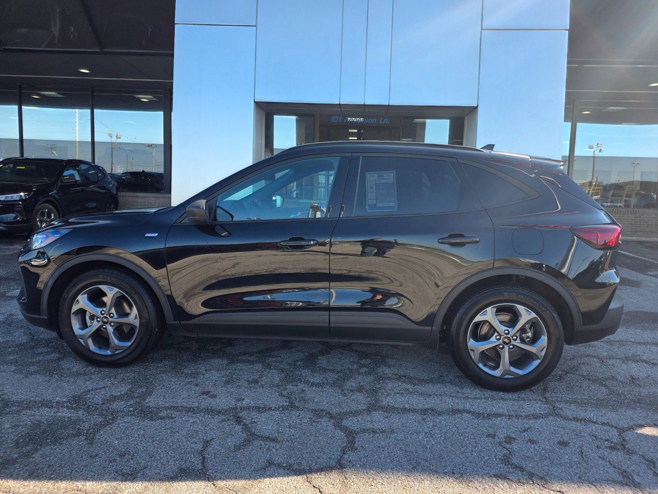 Used 2025 Ford Escape ST-Line w/ Equipment Group 301A image 3