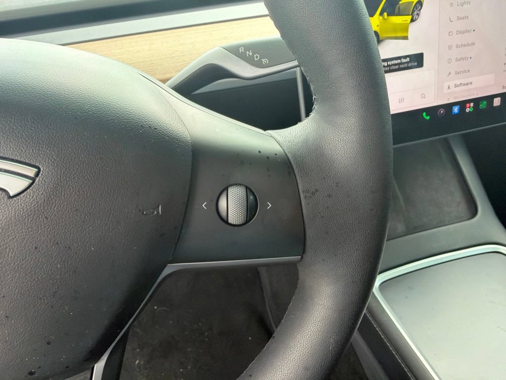 Used 2021 Tesla Model Y Long Range AWD/4WD image 18