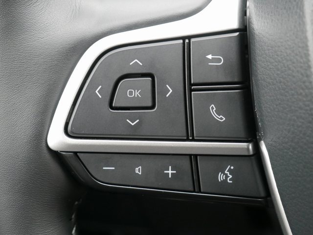 Used 2024 Toyota Highlander Platinum image 25