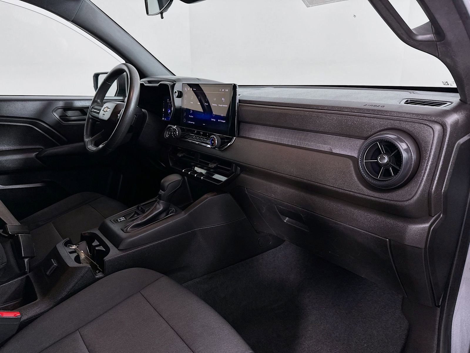 Used 2023 Chevrolet Colorado W/T image 28