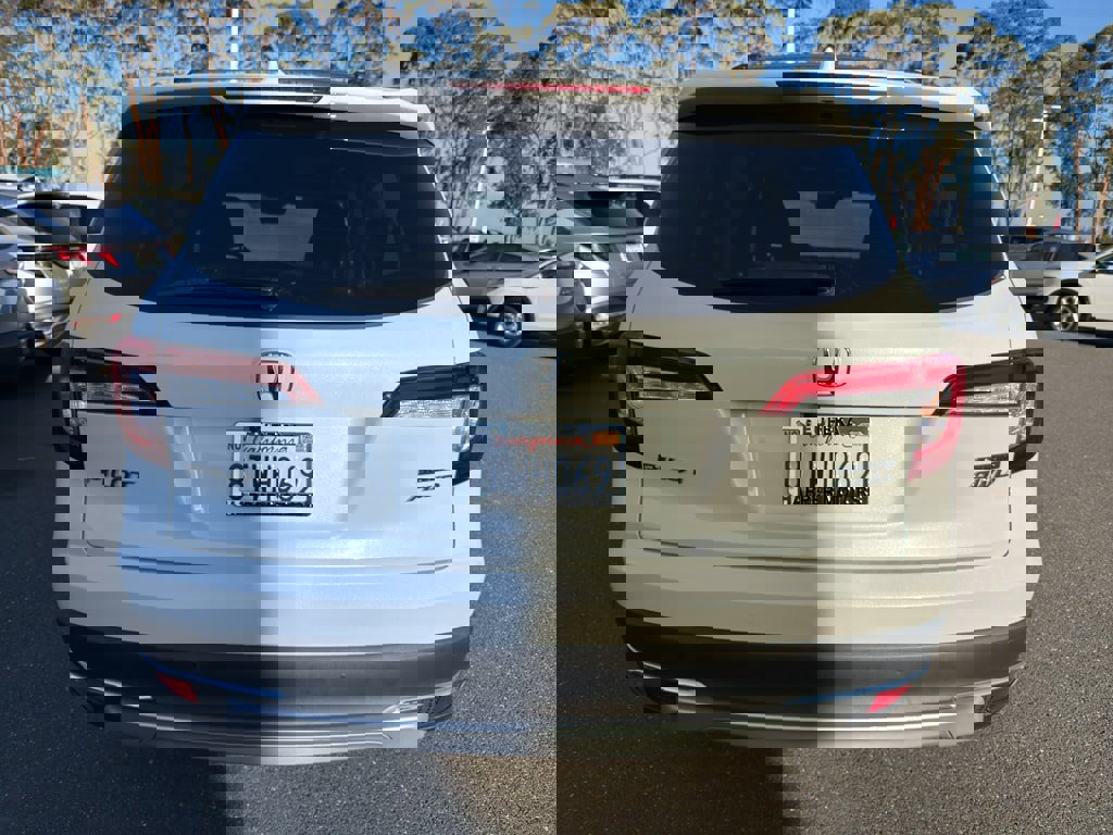 Used 2020 Honda Pilot Touring image 6