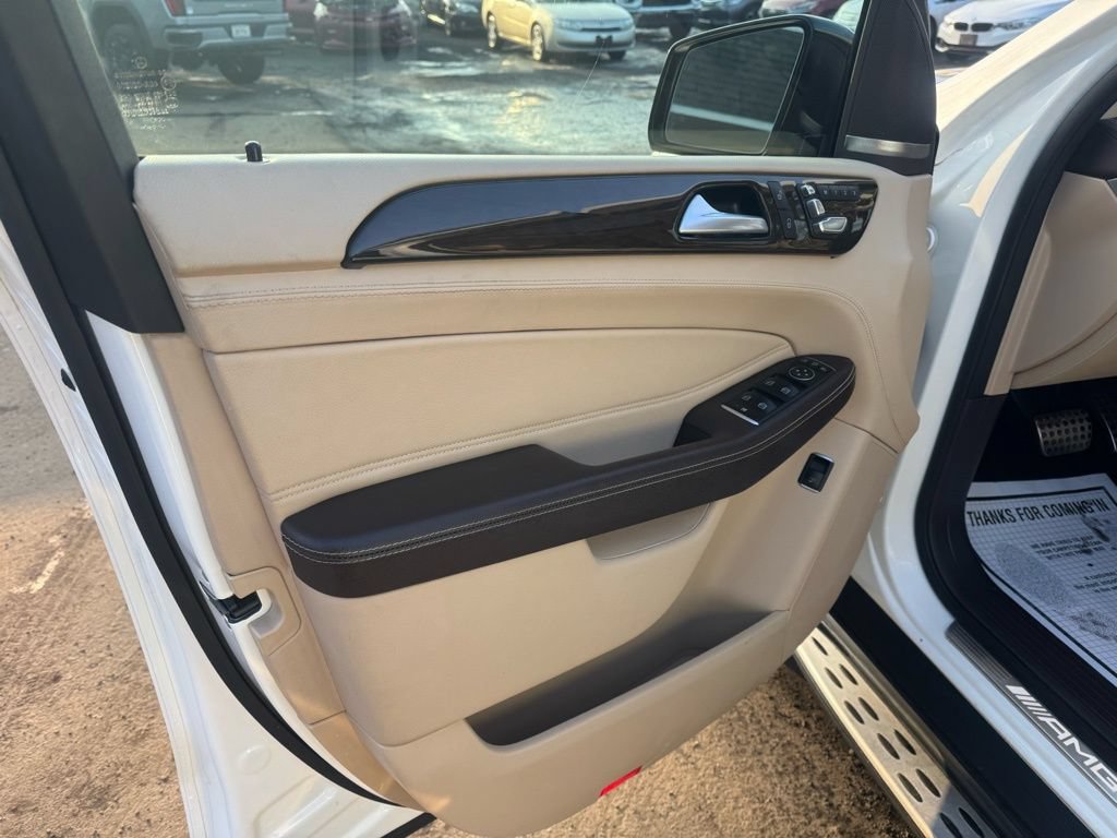Used 2019 Mercedes-Benz GLE 43 AMG 4MATIC image 30