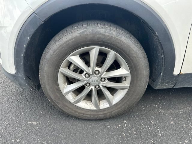 Used 2016 Kia Sorento FWD image 10
