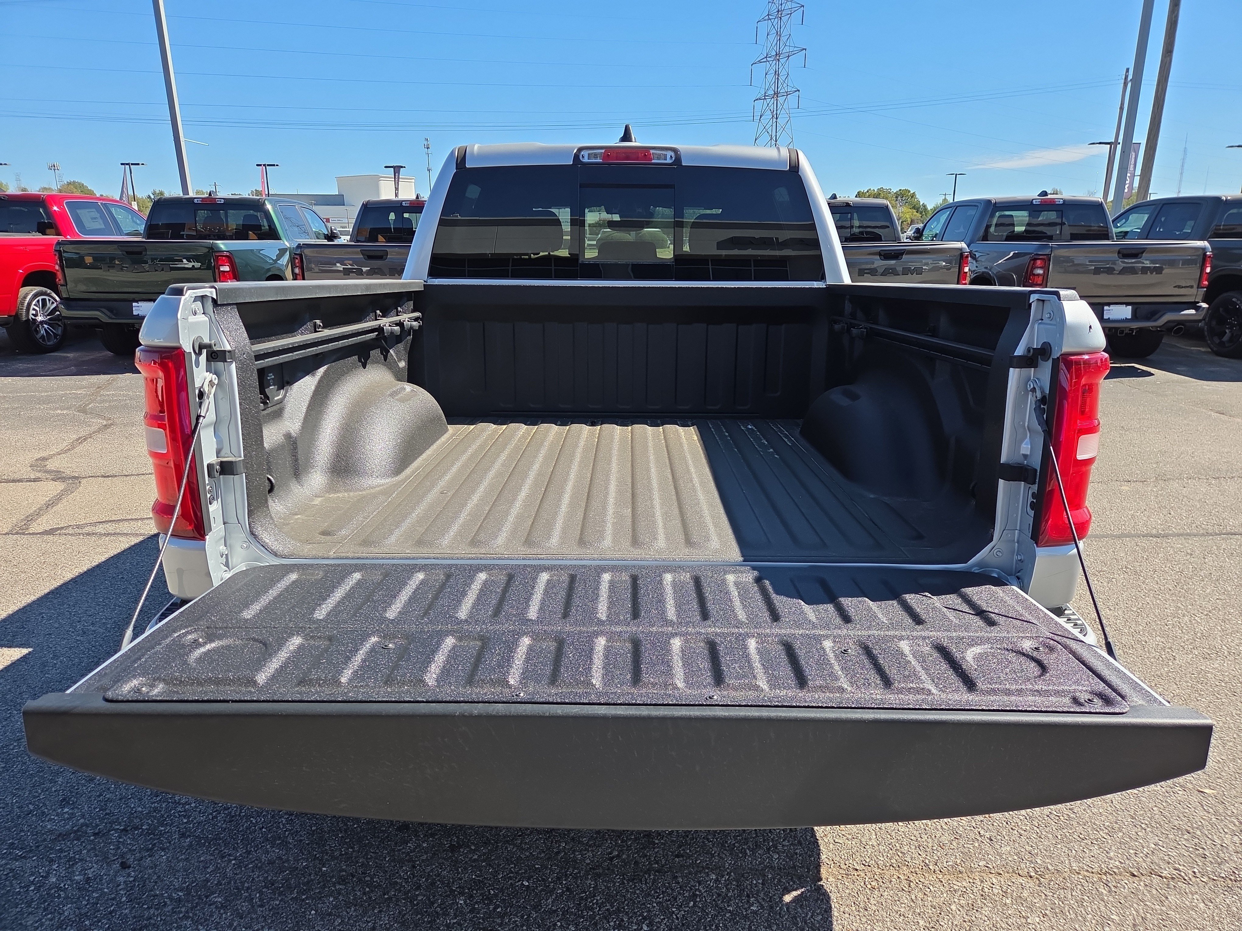 New 2027 RAM 1500 Big Horn AWD/4WD image 4