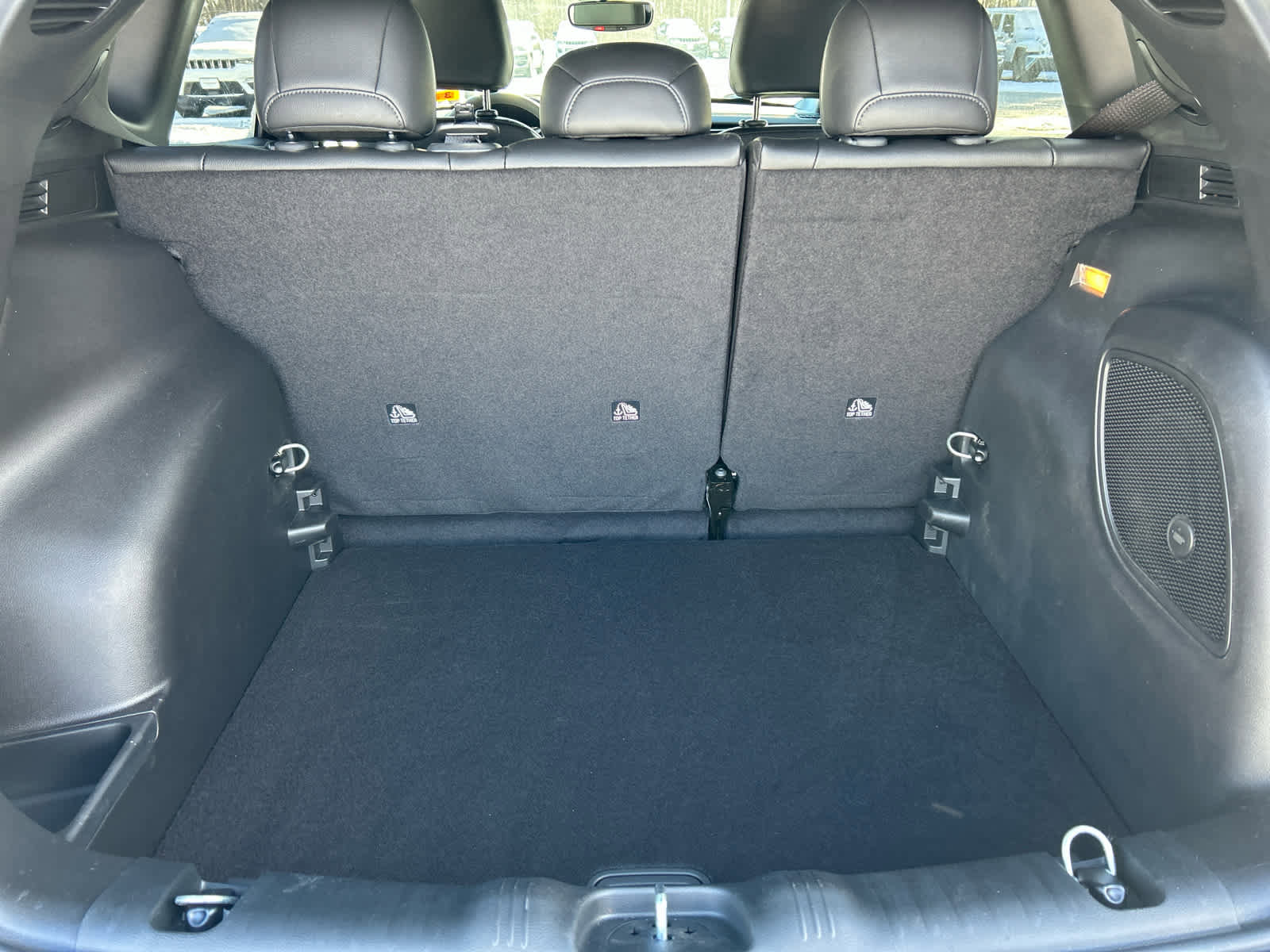 Used 2025 Jeep Compass Limited w/ Sun & Sound Group image 49