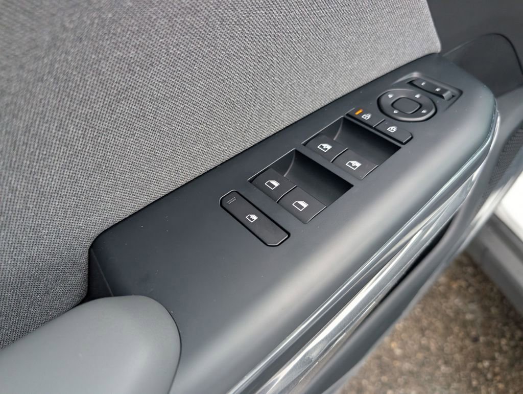 New 2025 Kia K4 EX image 15