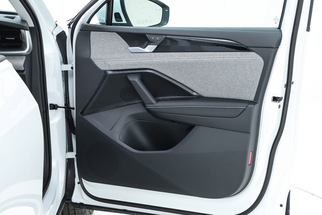 New 2026 Volkswagen Tiguan S image 67