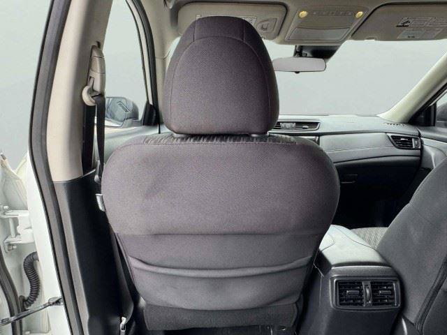 Used 2019 Nissan Rogue SV FWD image 45