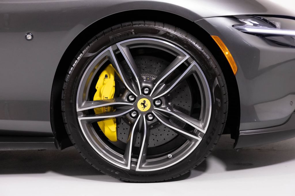 Used 2025 Ferrari Roma Spider RWD image 27