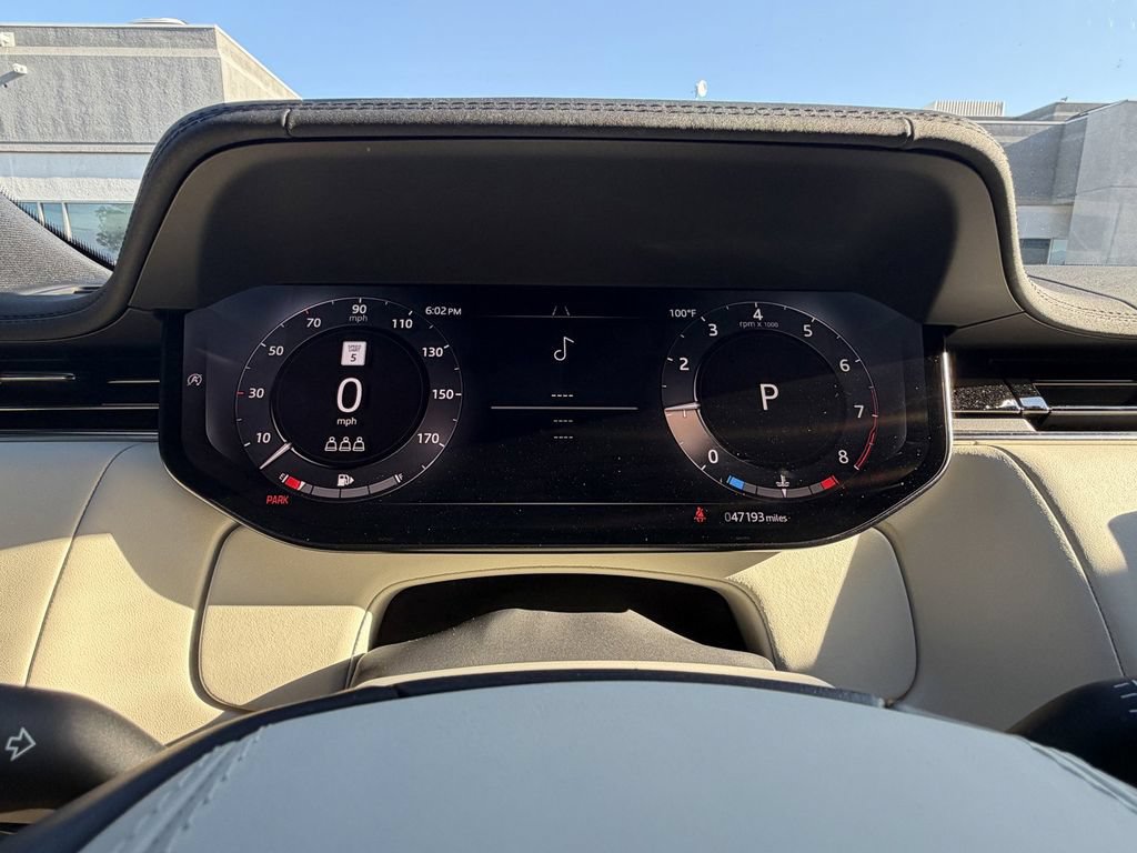 Used 2025 Land Rover Range Rover SE AWD/4WD image 26
