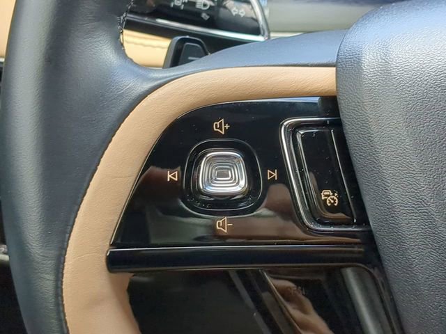 Used 2023 Lincoln Corsair Reserve FWD image 28