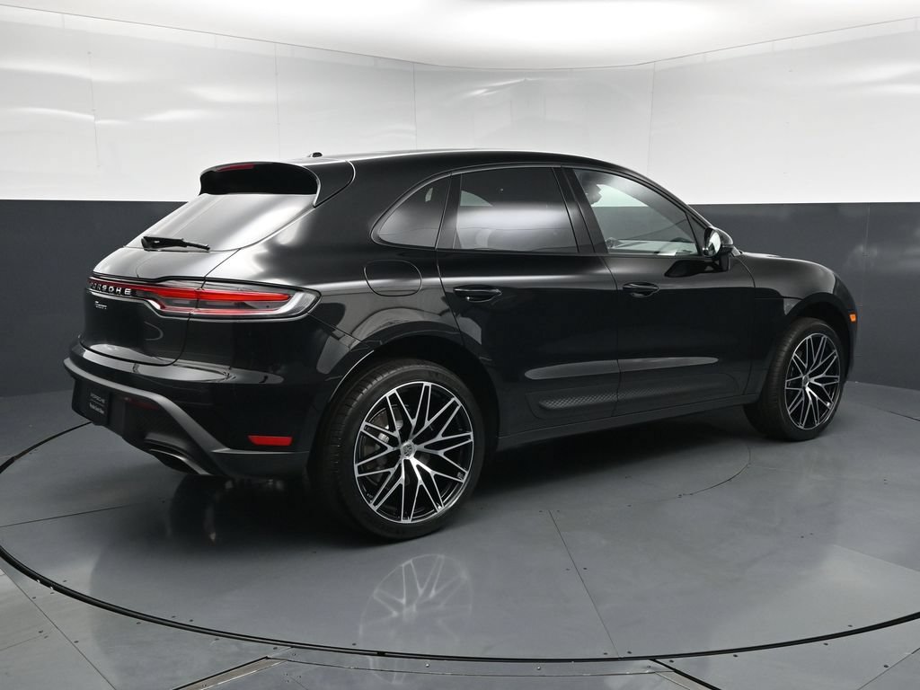 New 2026 Porsche Macan AWD/4WD image 10