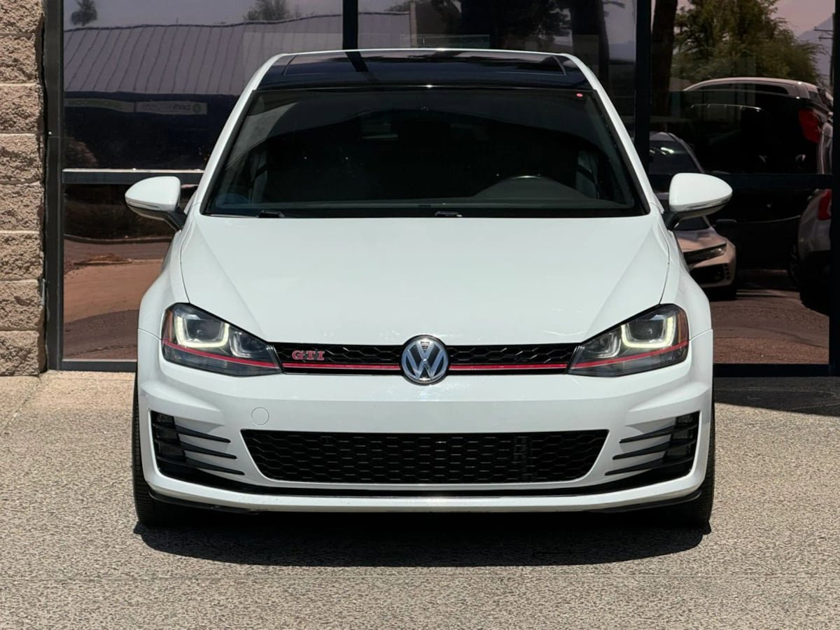 Used 2016 Volkswagen GTI SE w/ Lighting Package (SEL) FWD image 19