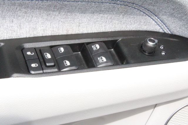 Used 2022 Jeep Compass Latitude w/ Convenience Group image 4