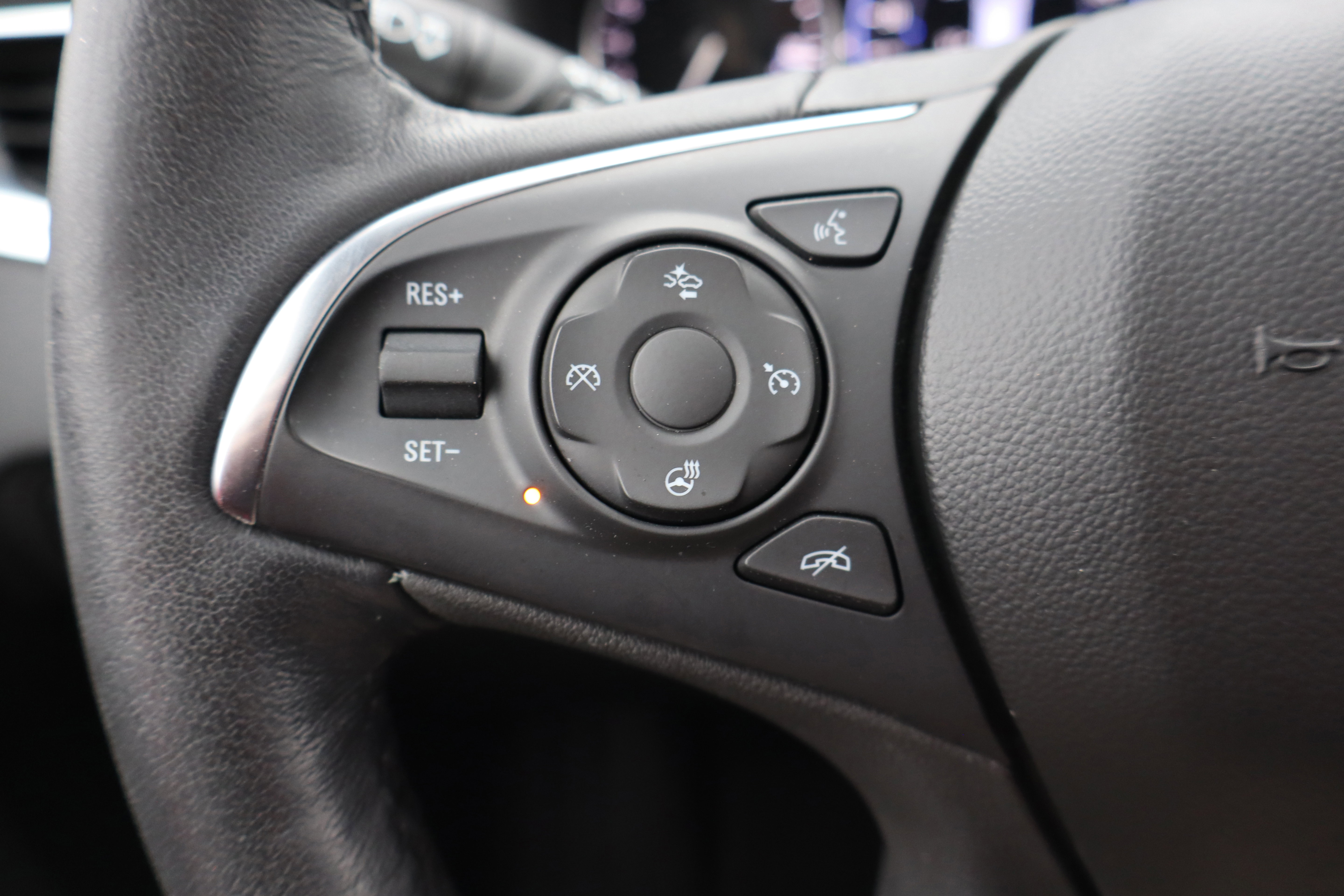 Used 2021 Buick Enclave Avenir image 18