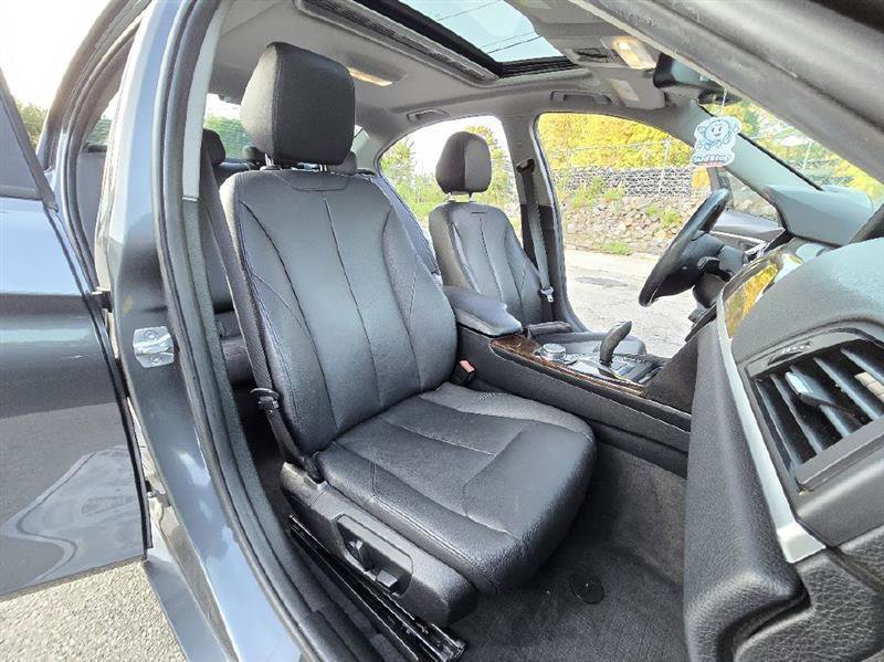 Used 2015 BMW 328d xDrive Sedan AWD/4WD image 18