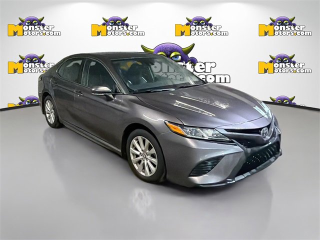 Used 2019 Toyota Camry L image 3