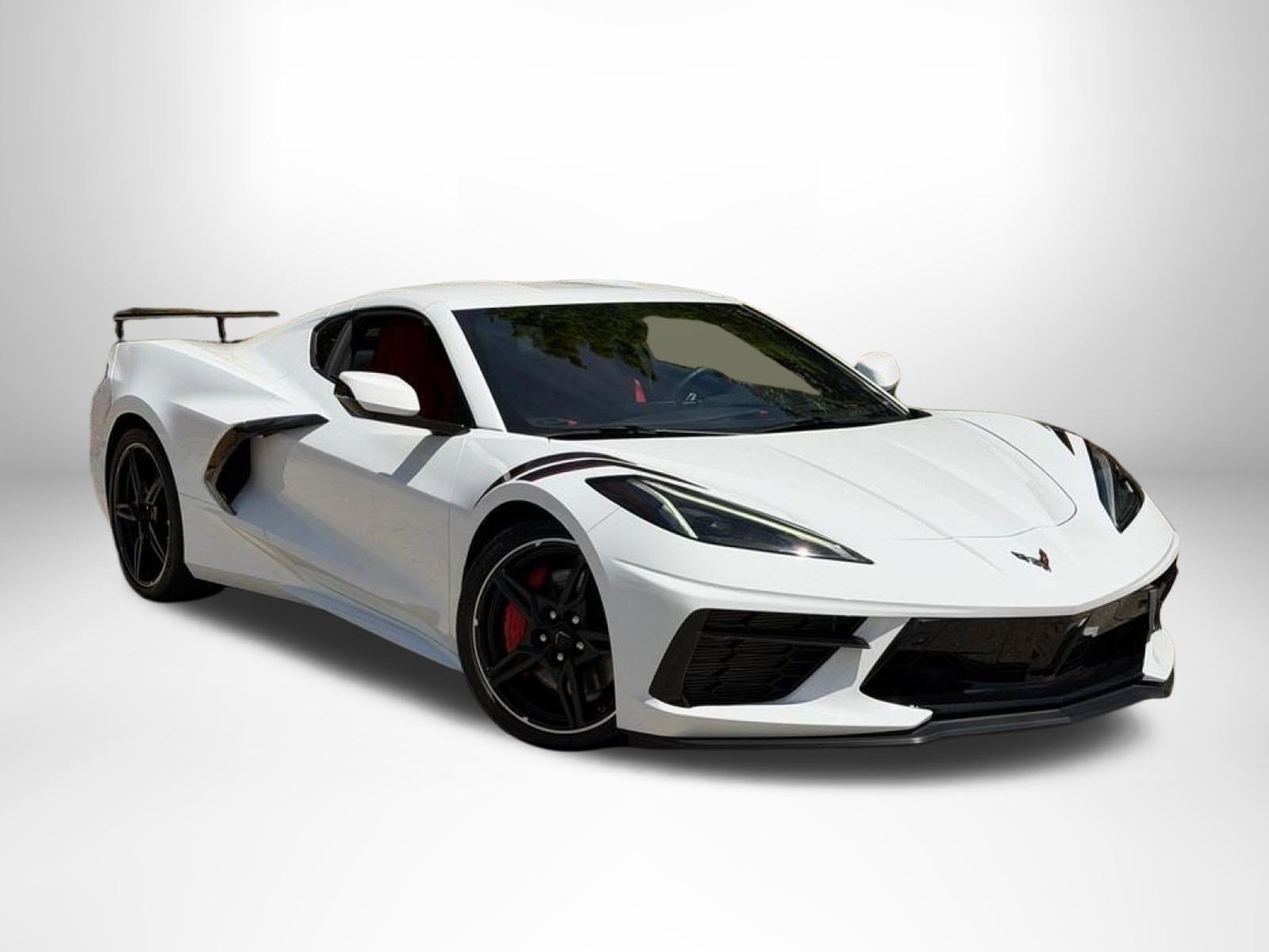 Used 2022 Chevrolet Corvette Stingray Preferred Cpe w/ Z51 Performance Package RWD image 2